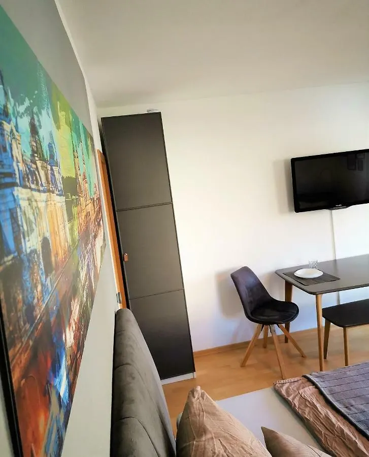 Modernes Apartment Dresden Neustadt Germania